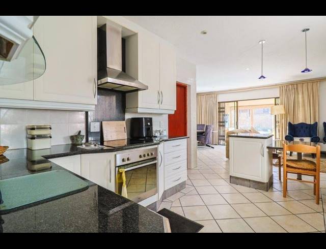 4 BEDROOM HOUSE FOR SALE IN MEYERSDAL ESTATE